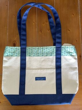 Vineyard vines canvas tote bag